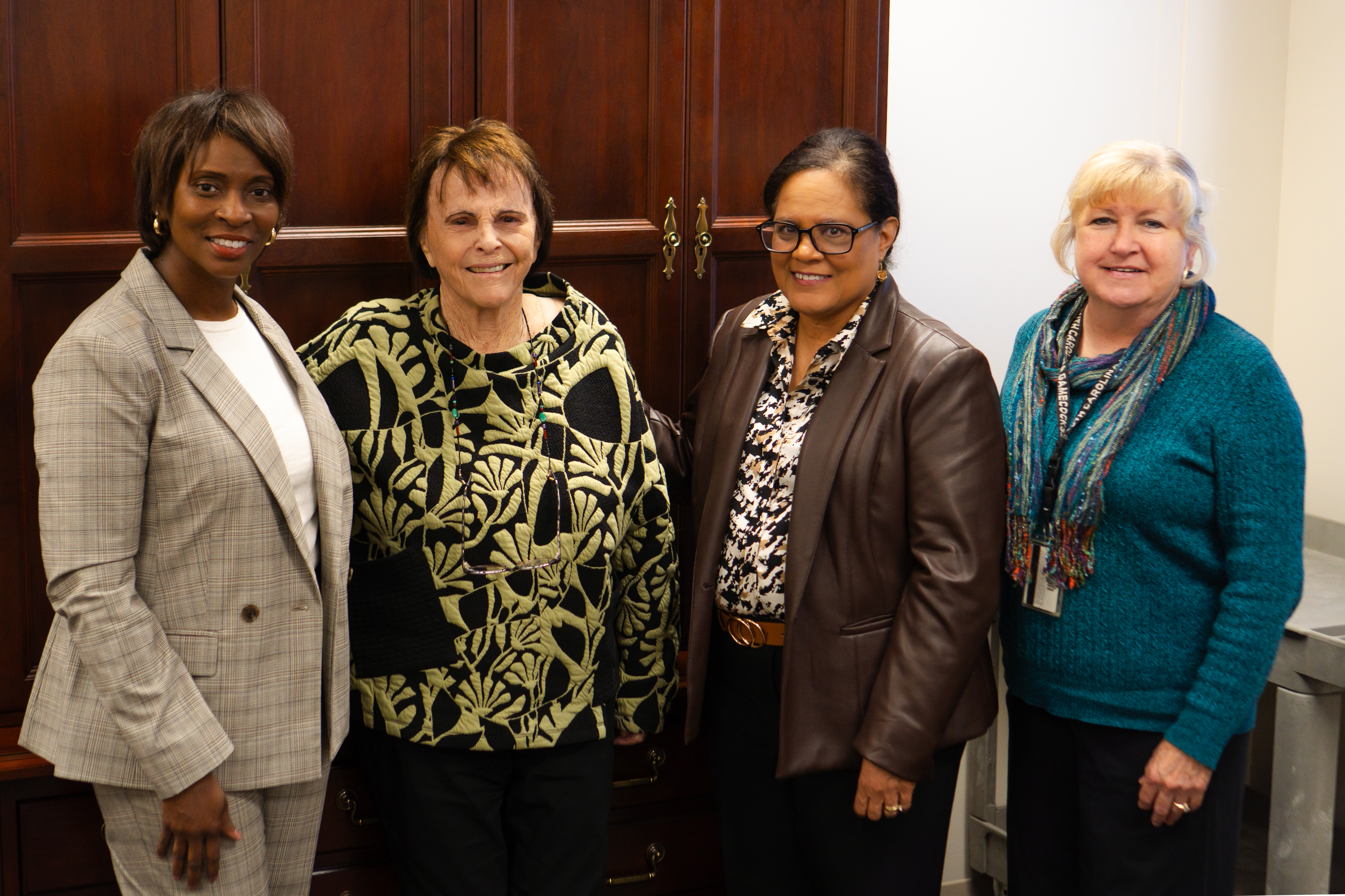 Stephanie, Cindy, Ana, Kathy.
